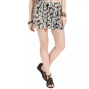 American Rag Daisy shorts